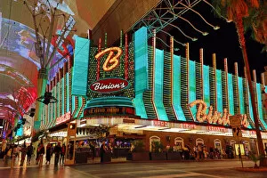 Images Dated 22nd September 2018: Neon lights of casinos in Fremont Street at night, Las Vegas, Nevada, America