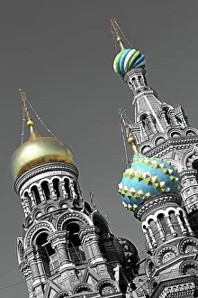Onion domes of the Church of Our Saviour on Spilled Blood in St Petersburg, Russia, spot colour Onion domes of the Church of Our Saviour on Spilled Blood in St Petersburg, Russia, spot colour