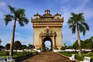 Images Dated 9th September 2015: Patuxay Monument arch, Vientiane, Laos