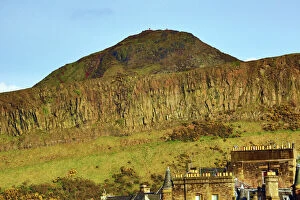 Images Dated 29th April 2016: Peak of Arthurs Seat and the Salisbury Crags in Edinburgh, Scotland, United Kingdom