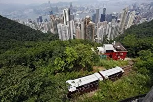 Hong Kong Skyline Collection: Peak Tram and the Hong Kong Skyline