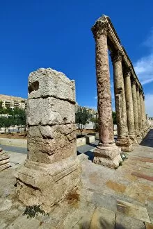 Images Dated 16th October 2016: Pillars on the Hashemite Plaza in the Old City, Amman, Jordan