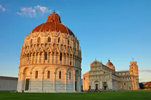 Pisa, Italy Collection: Pisa Baptistery of St John, Cathedral and the Leaning Tower of Pisa, Italy