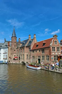 Bruges, Belgium Collection: Quay of the Rosary or Rozenhoedkaai, Bruges, Belgium