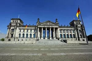 Images Dated 7th June 2014: The Reichstag Building in Berlin, Germany