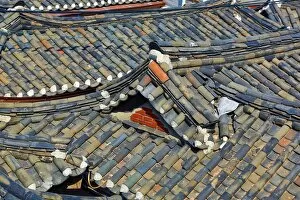 Images Dated 24th March 2016: Roofs in the old town of Bukchon Hanok village in Seoul, Korea