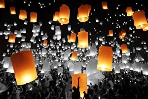 Spot Colour Collection: Sky Lanterns at the Yee Peng Sansai, Loy Krathong, Floating Lantern Ceremony, Chiang Mai