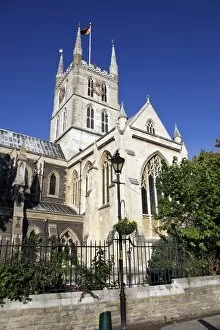 Images Dated 28th September 2011: Southwark Cathedral in London