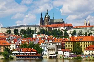 Images Dated 7th July 2016: St. Vitus Cathedral and Prague Castle in Prague, Czech Republic