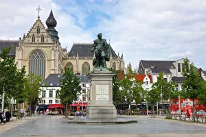 Antwerp, Belgium Collection: Statue of Peter Paul Rubens in Groenplaats, Antwerp, Belgium