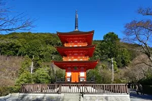 Kyoto, Japan Collection: Three storey orange pagoda at Kiyomizu-dera Temple in Kyoto, Japan