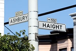 Images Dated 2005 October: Street sign for Ashbury and Haight streets, San Francisco