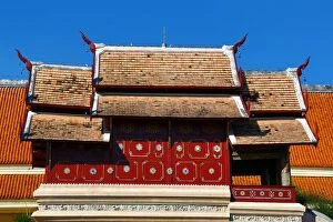 Images Dated 13th November 2016: Traditional roof of building at Wat Phra Singh Temple in Chiang Mai, Thailand