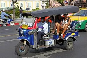 Images Dated 23rd June 2012: Tuk Tuk taxi transport in Bangkok, Thailand