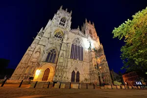 Yorkshire Collection: York Minster Cathedral at night in York, Yorkshire, England